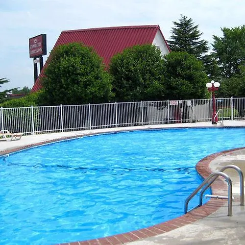 Charlotte Express Inn 2*,